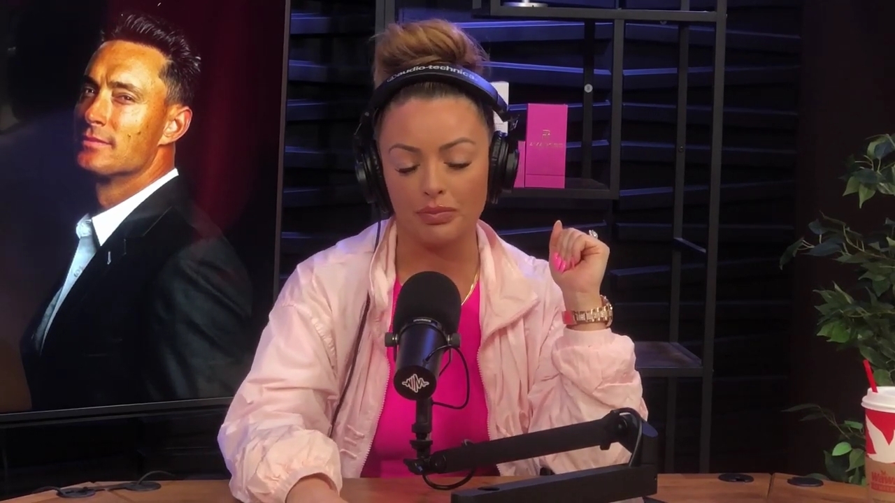 x2mate_com-Ep_16_-_Power_Alphas_Podcast__Relationship_Advice___Mandy_Saccomano__mp42463.jpg