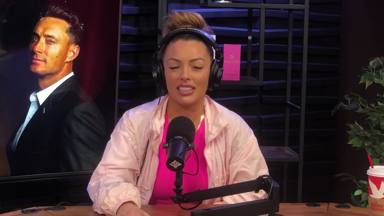 x2mate_com-Ep_16_-_Power_Alphas_Podcast__Relationship_Advice___Mandy_Saccomano__mp42490.jpg