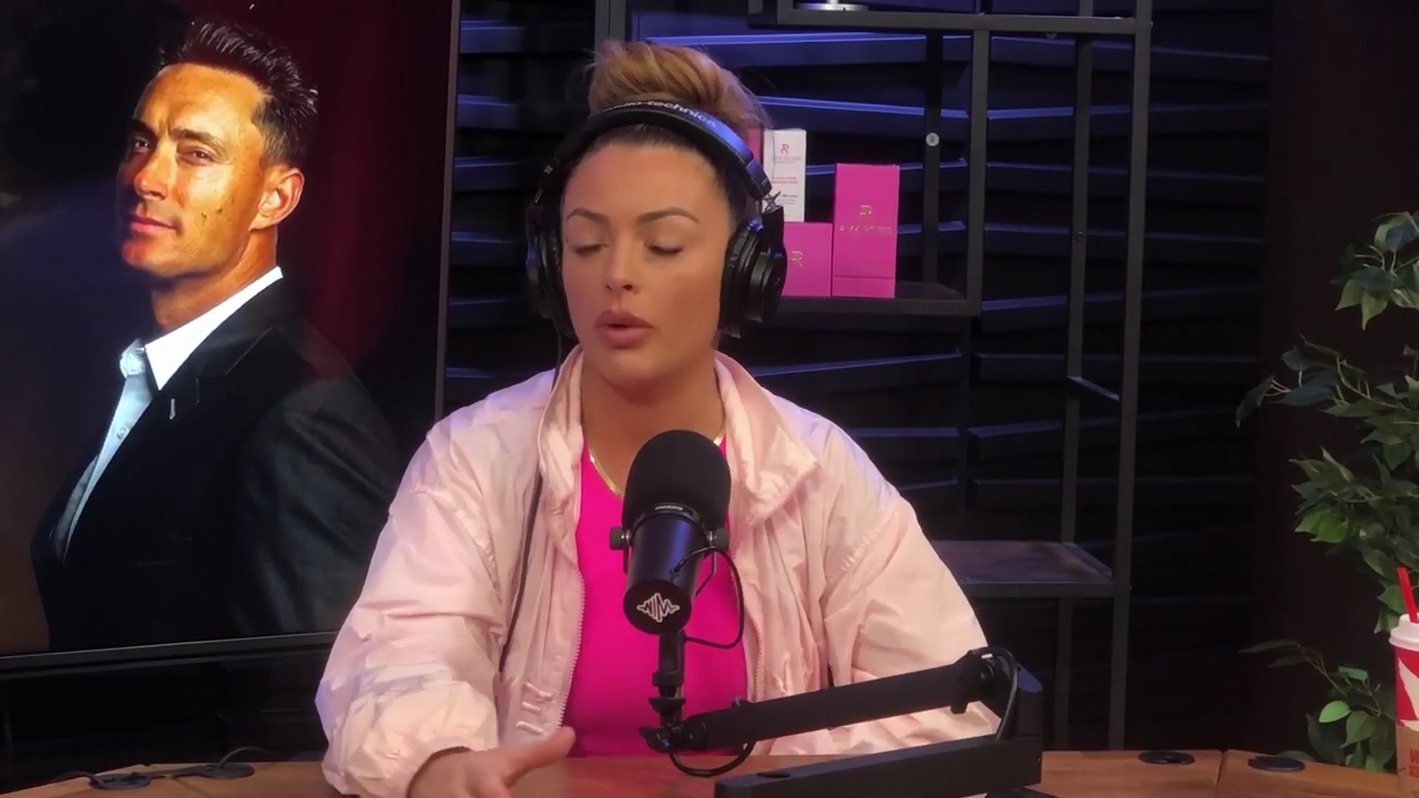 x2mate_com-Ep_16_-_Power_Alphas_Podcast__Relationship_Advice___Mandy_Saccomano__mp42545.jpg