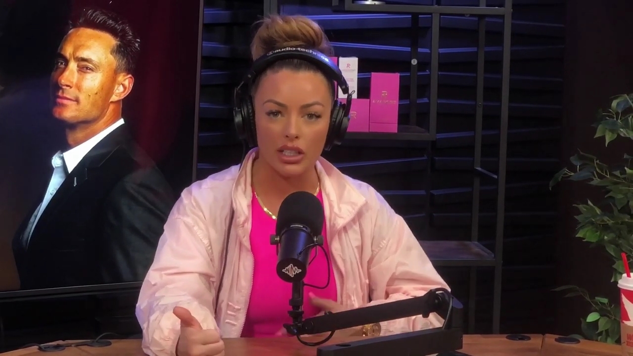 x2mate_com-Ep_16_-_Power_Alphas_Podcast__Relationship_Advice___Mandy_Saccomano__mp42550.jpg