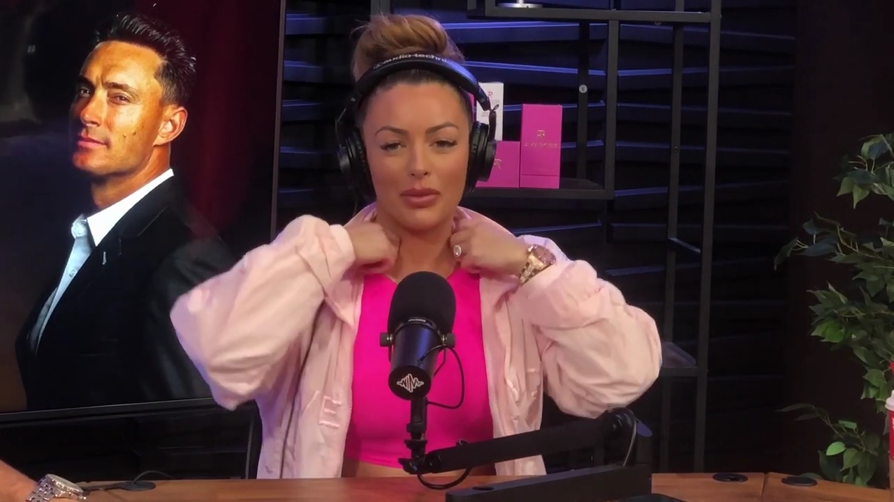 x2mate_com-Ep_16_-_Power_Alphas_Podcast__Relationship_Advice___Mandy_Saccomano__mp42709.jpg