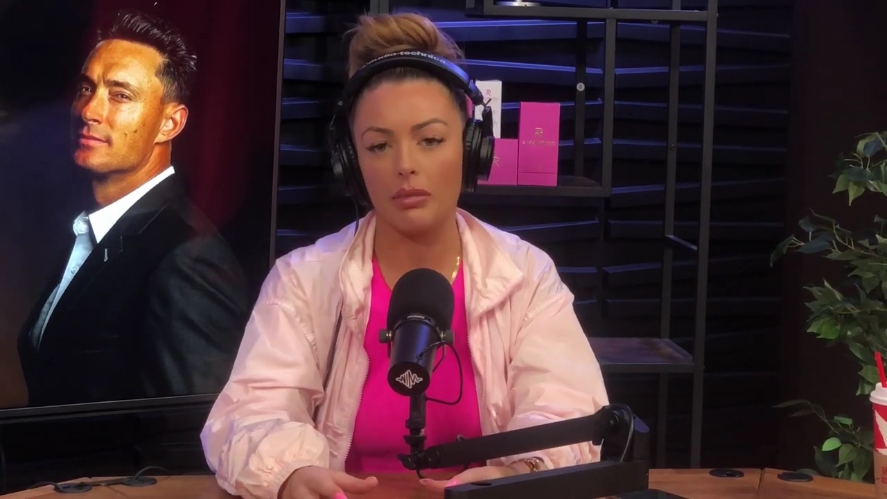 x2mate_com-Ep_16_-_Power_Alphas_Podcast__Relationship_Advice___Mandy_Saccomano__mp42798.jpg