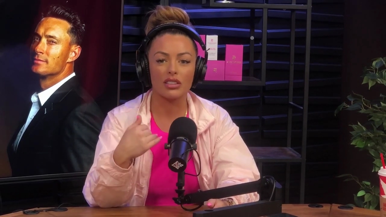 x2mate_com-Ep_16_-_Power_Alphas_Podcast__Relationship_Advice___Mandy_Saccomano__mp42815.jpg