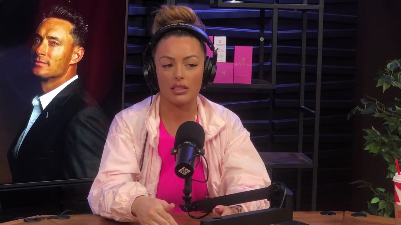 x2mate_com-Ep_16_-_Power_Alphas_Podcast__Relationship_Advice___Mandy_Saccomano__mp42817.jpg