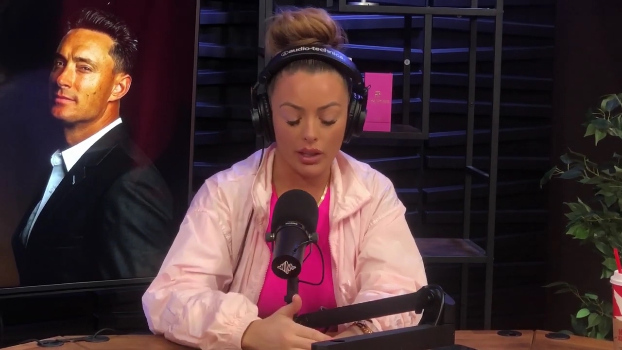 x2mate_com-Ep_16_-_Power_Alphas_Podcast__Relationship_Advice___Mandy_Saccomano__mp42829.jpg