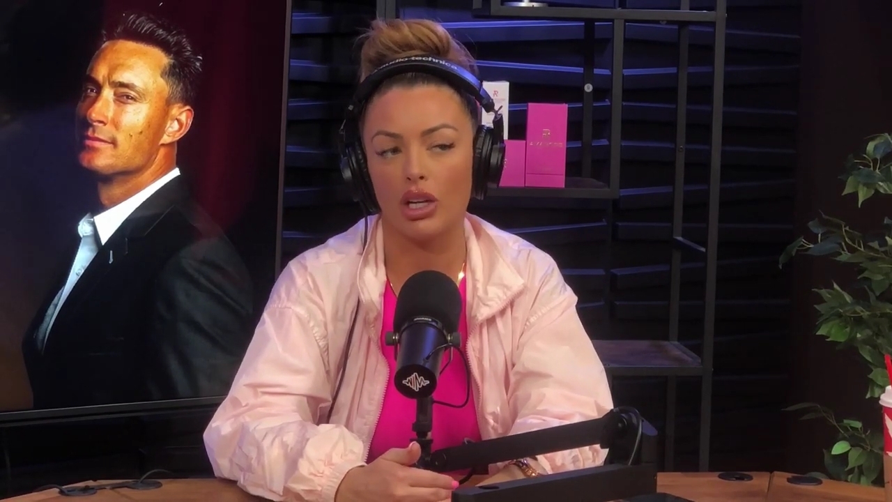 x2mate_com-Ep_16_-_Power_Alphas_Podcast__Relationship_Advice___Mandy_Saccomano__mp42843.jpg