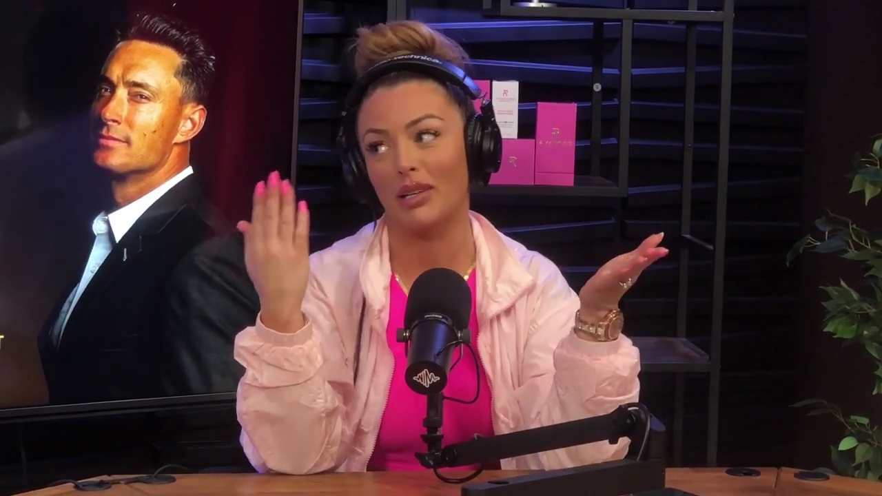 x2mate_com-Ep_16_-_Power_Alphas_Podcast__Relationship_Advice___Mandy_Saccomano__mp43121.jpg
