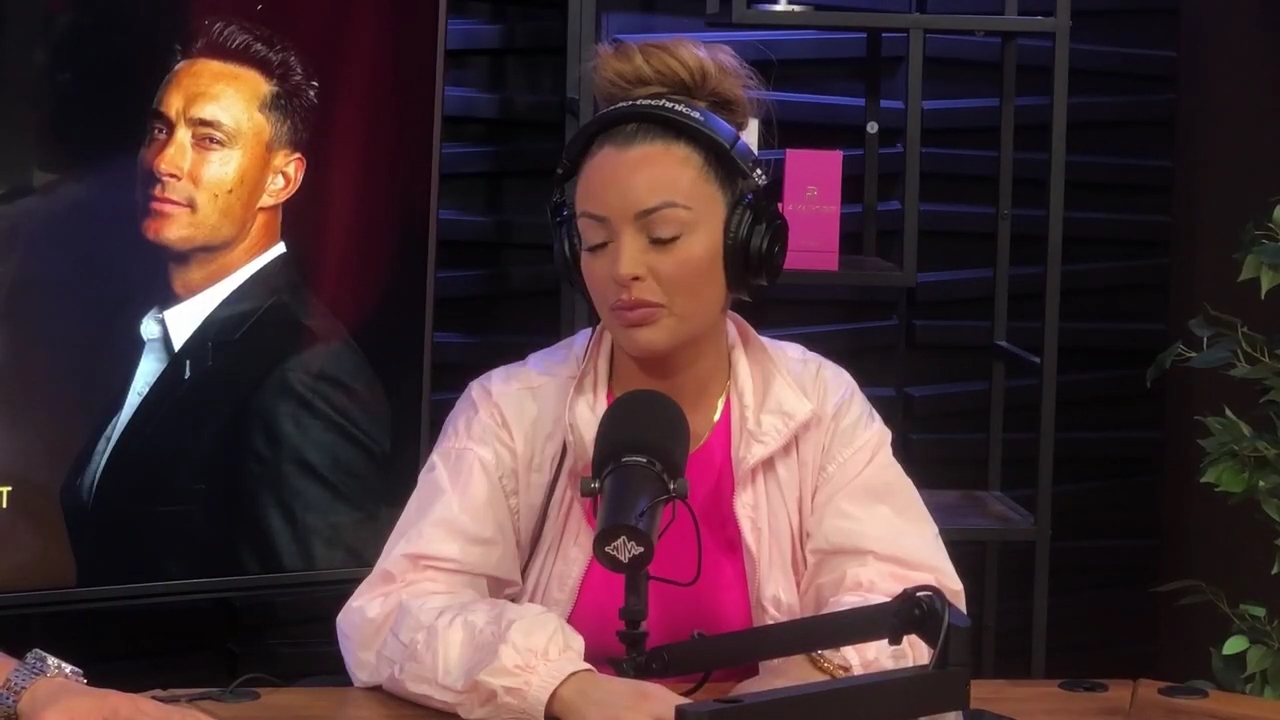 x2mate_com-Ep_16_-_Power_Alphas_Podcast__Relationship_Advice___Mandy_Saccomano__mp43208.jpg