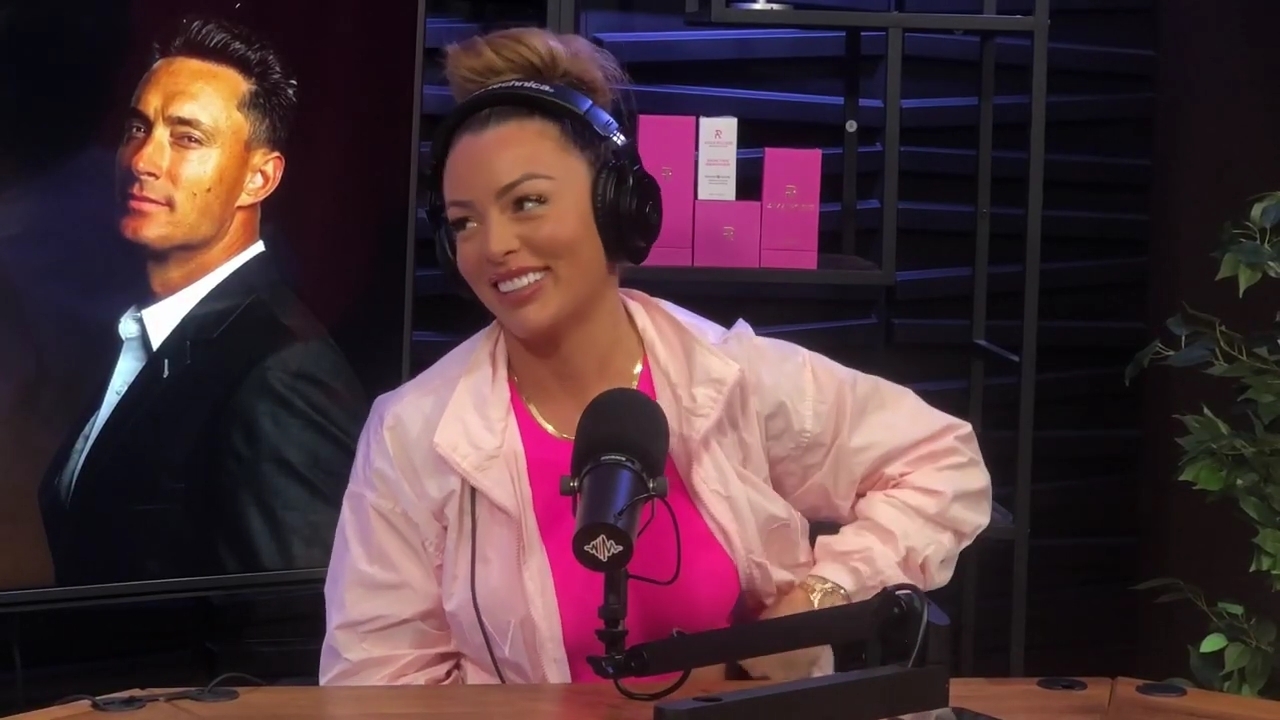 x2mate_com-Ep_16_-_Power_Alphas_Podcast__Relationship_Advice___Mandy_Saccomano__mp43326.jpg