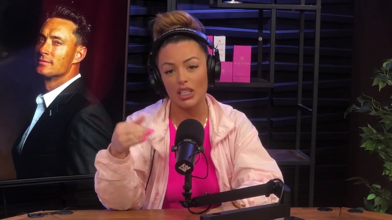 x2mate_com-Ep_16_-_Power_Alphas_Podcast__Relationship_Advice___Mandy_Saccomano__mp43399.jpg