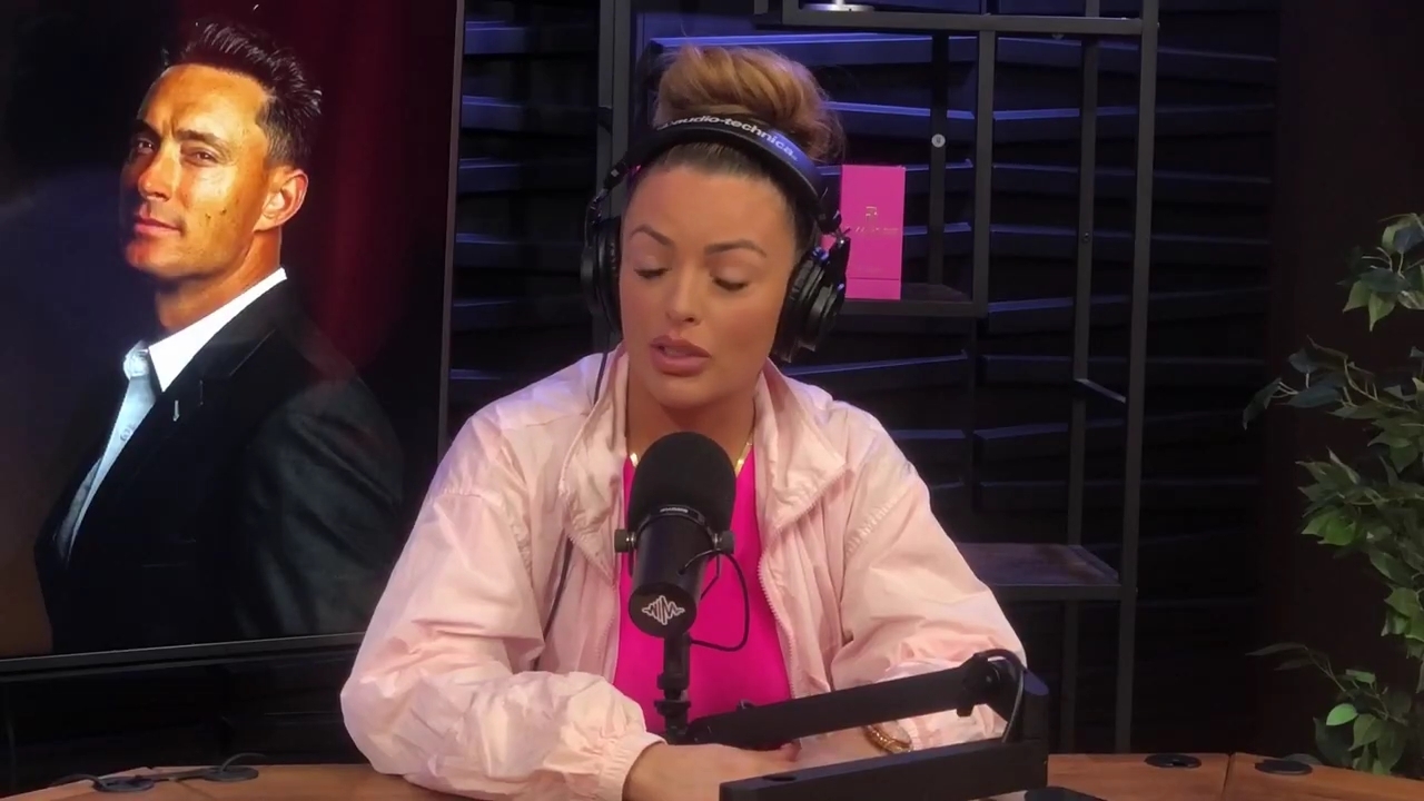 x2mate_com-Ep_16_-_Power_Alphas_Podcast__Relationship_Advice___Mandy_Saccomano__mp43520.jpg