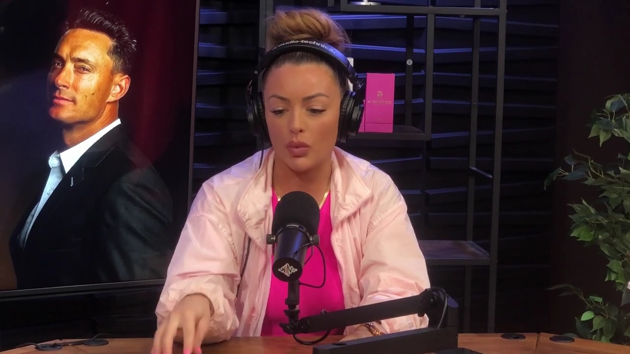 x2mate_com-Ep_16_-_Power_Alphas_Podcast__Relationship_Advice___Mandy_Saccomano__mp43552.jpg