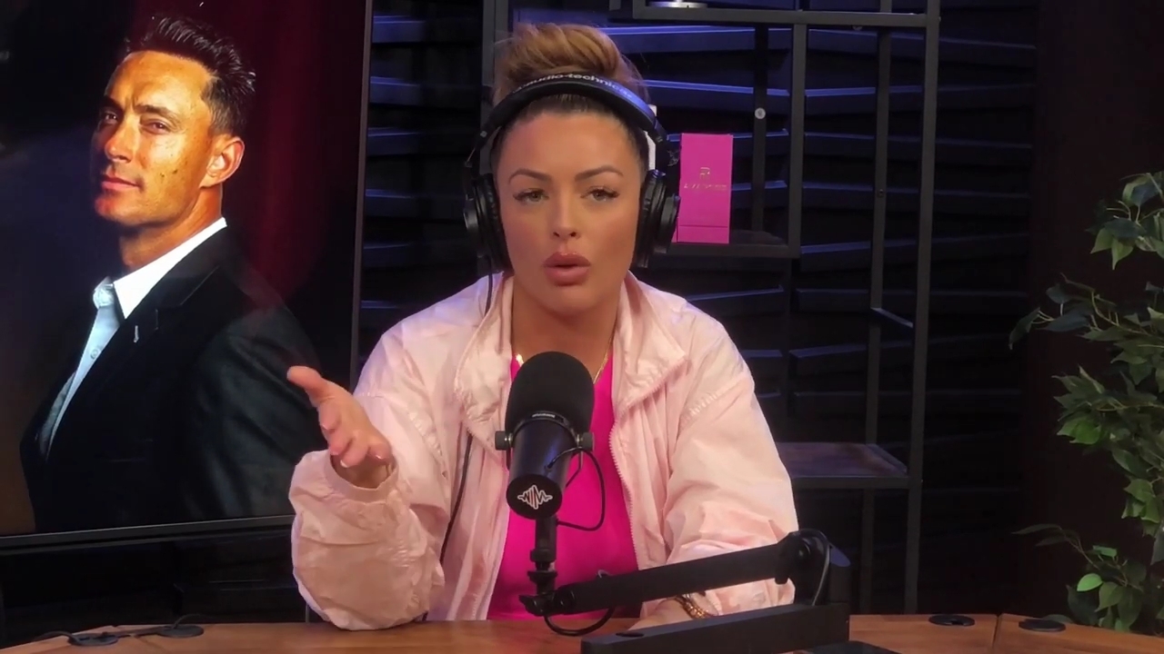 x2mate_com-Ep_16_-_Power_Alphas_Podcast__Relationship_Advice___Mandy_Saccomano__mp43570.jpg