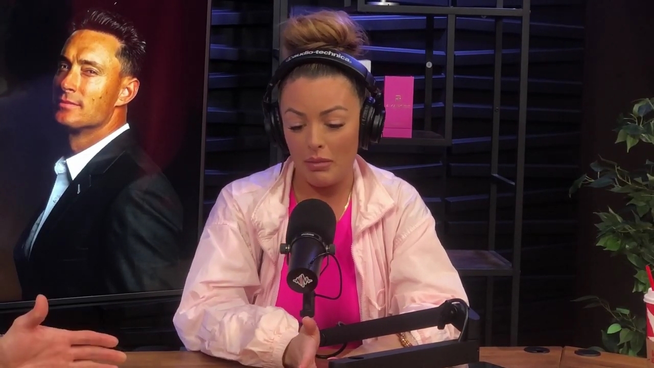 x2mate_com-Ep_16_-_Power_Alphas_Podcast__Relationship_Advice___Mandy_Saccomano__mp43627.jpg