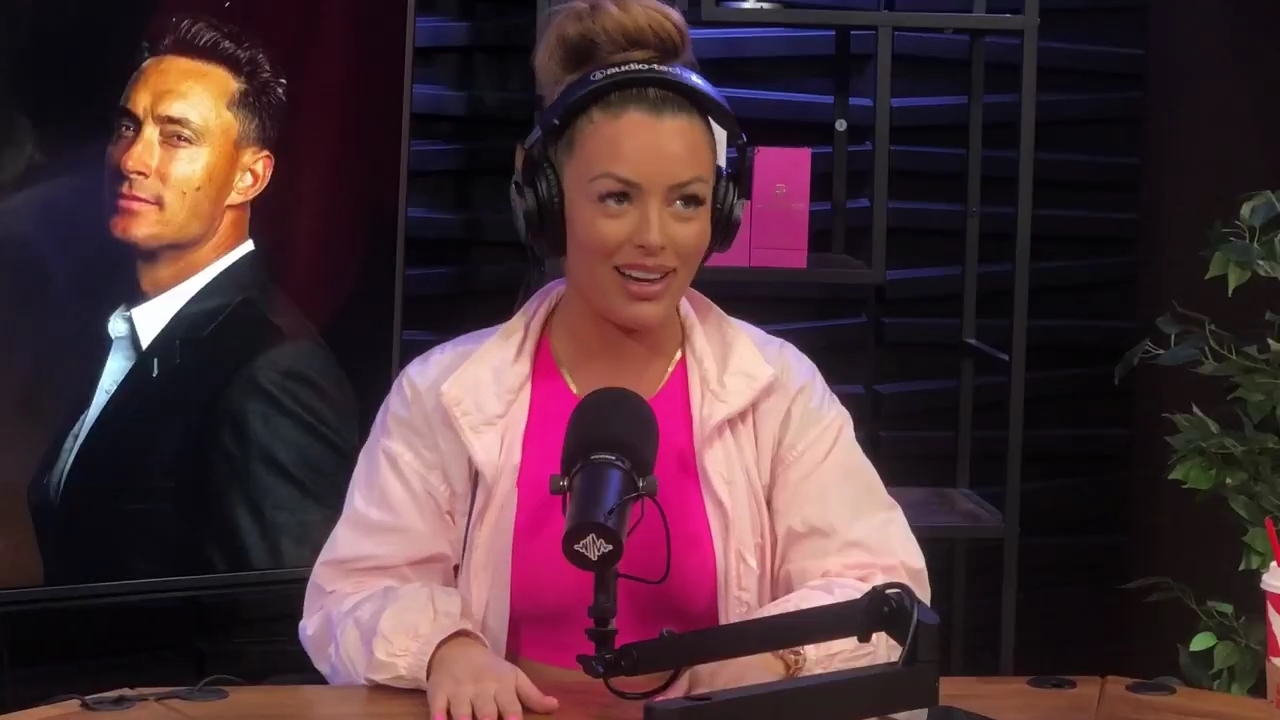 x2mate_com-Ep_16_-_Power_Alphas_Podcast__Relationship_Advice___Mandy_Saccomano__mp43643.jpg