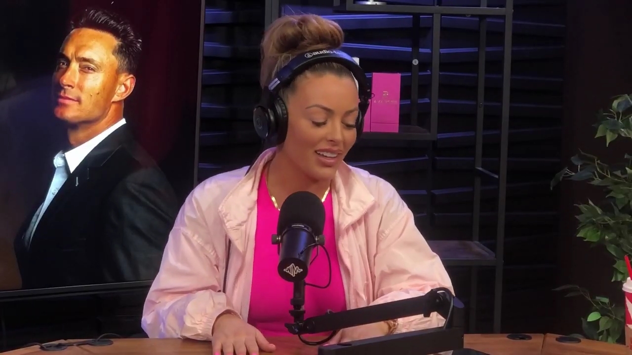 x2mate_com-Ep_16_-_Power_Alphas_Podcast__Relationship_Advice___Mandy_Saccomano__mp43644.jpg