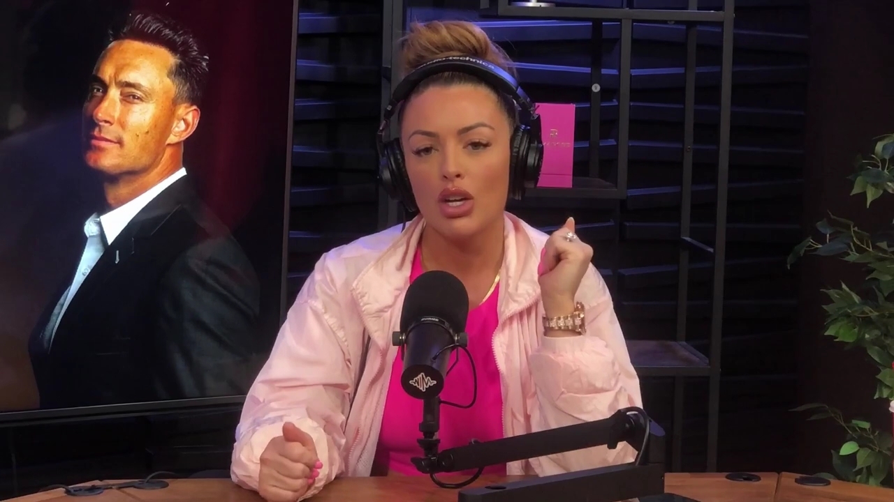 x2mate_com-Ep_16_-_Power_Alphas_Podcast__Relationship_Advice___Mandy_Saccomano__mp43667.jpg