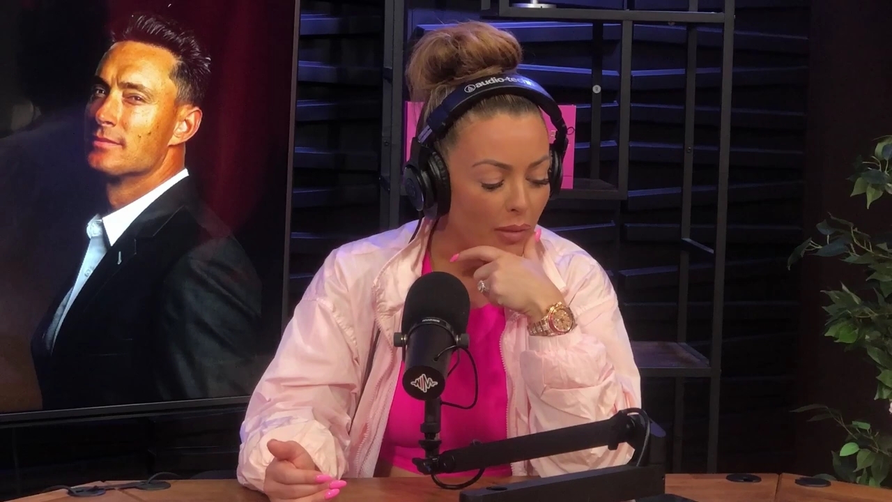 x2mate_com-Ep_16_-_Power_Alphas_Podcast__Relationship_Advice___Mandy_Saccomano__mp43677.jpg