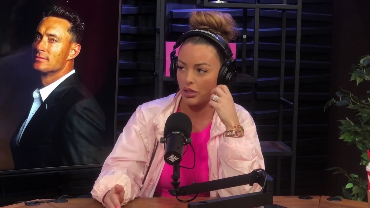 x2mate_com-Ep_16_-_Power_Alphas_Podcast__Relationship_Advice___Mandy_Saccomano__mp43697.jpg
