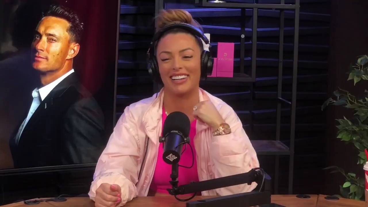 x2mate_com-Ep_16_-_Power_Alphas_Podcast__Relationship_Advice___Mandy_Saccomano__mp43706.jpg