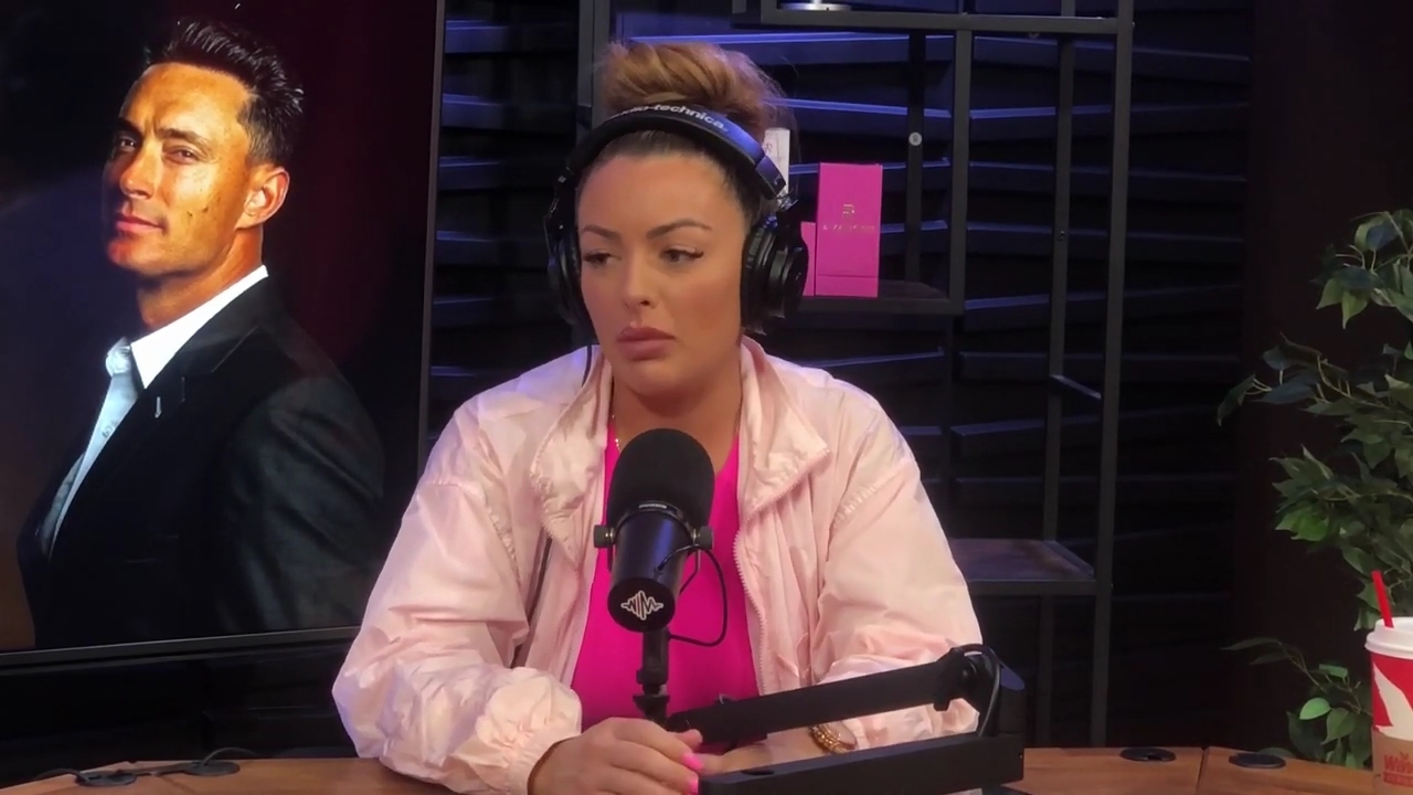 x2mate_com-Ep_16_-_Power_Alphas_Podcast__Relationship_Advice___Mandy_Saccomano__mp43872.jpg