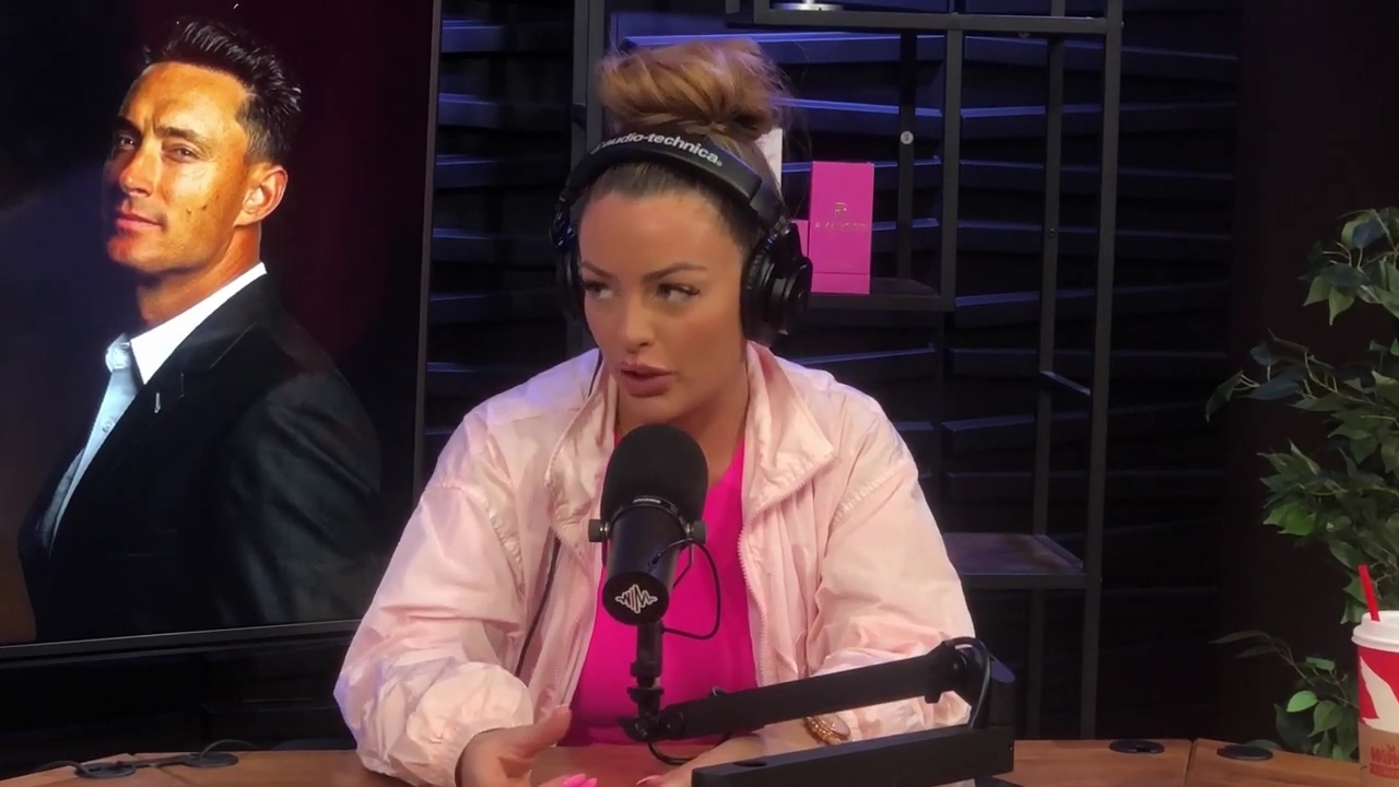 x2mate_com-Ep_16_-_Power_Alphas_Podcast__Relationship_Advice___Mandy_Saccomano__mp43875.jpg