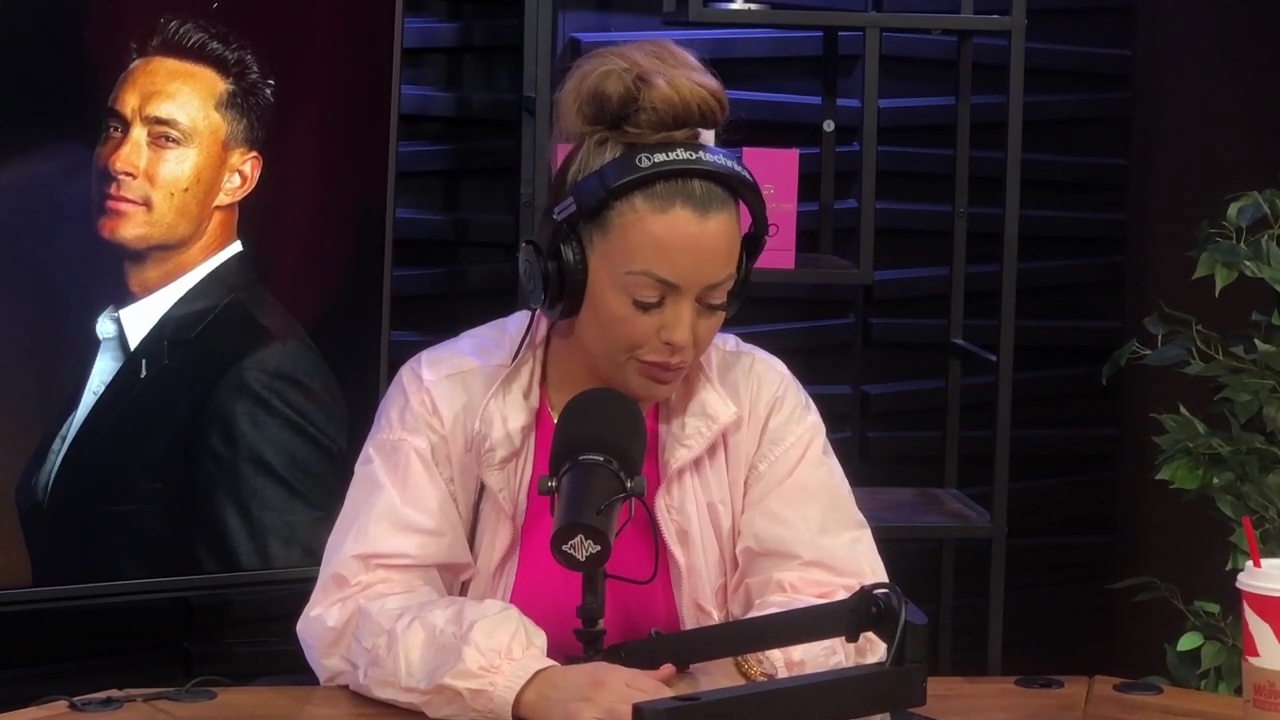 x2mate_com-Ep_16_-_Power_Alphas_Podcast__Relationship_Advice___Mandy_Saccomano__mp43880.jpg