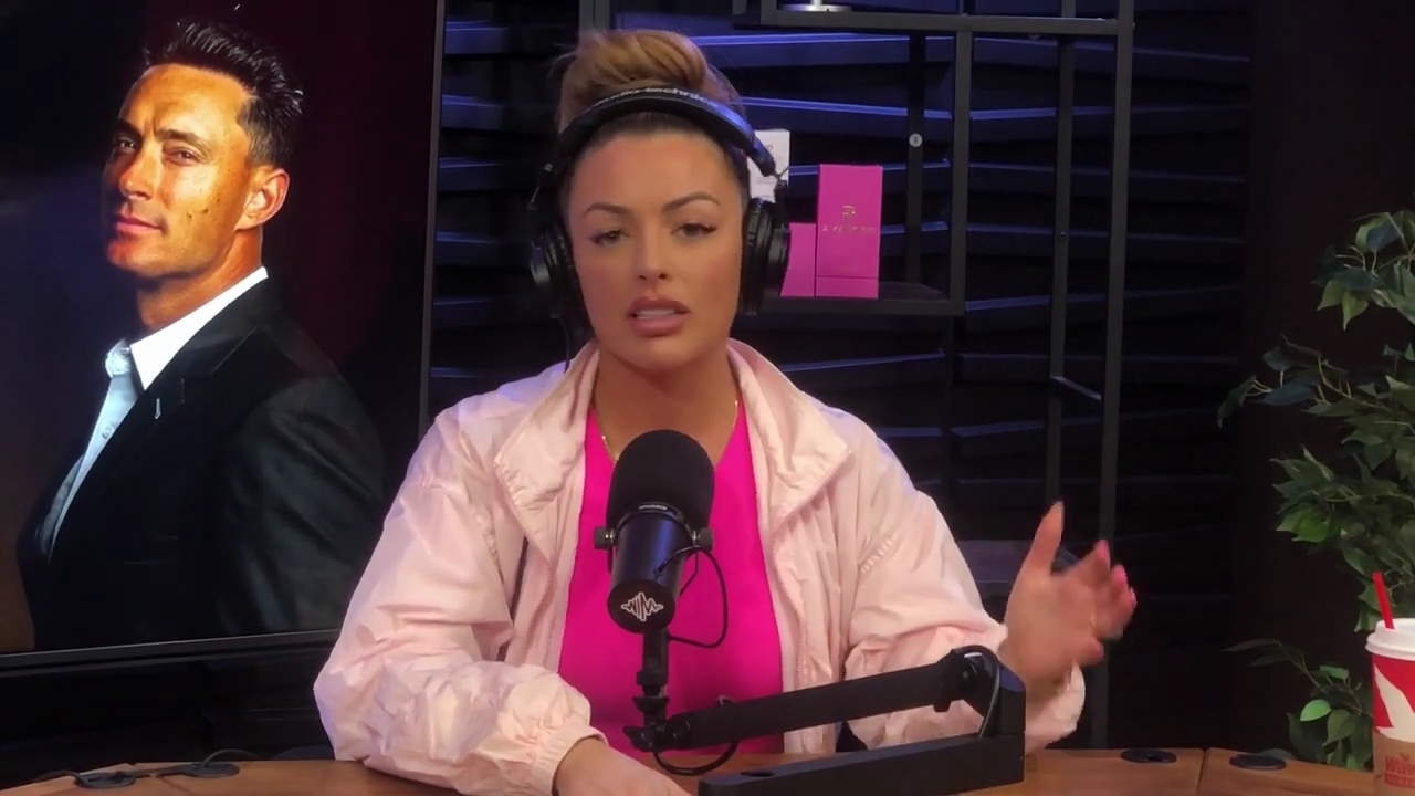 x2mate_com-Ep_16_-_Power_Alphas_Podcast__Relationship_Advice___Mandy_Saccomano__mp43900.jpg