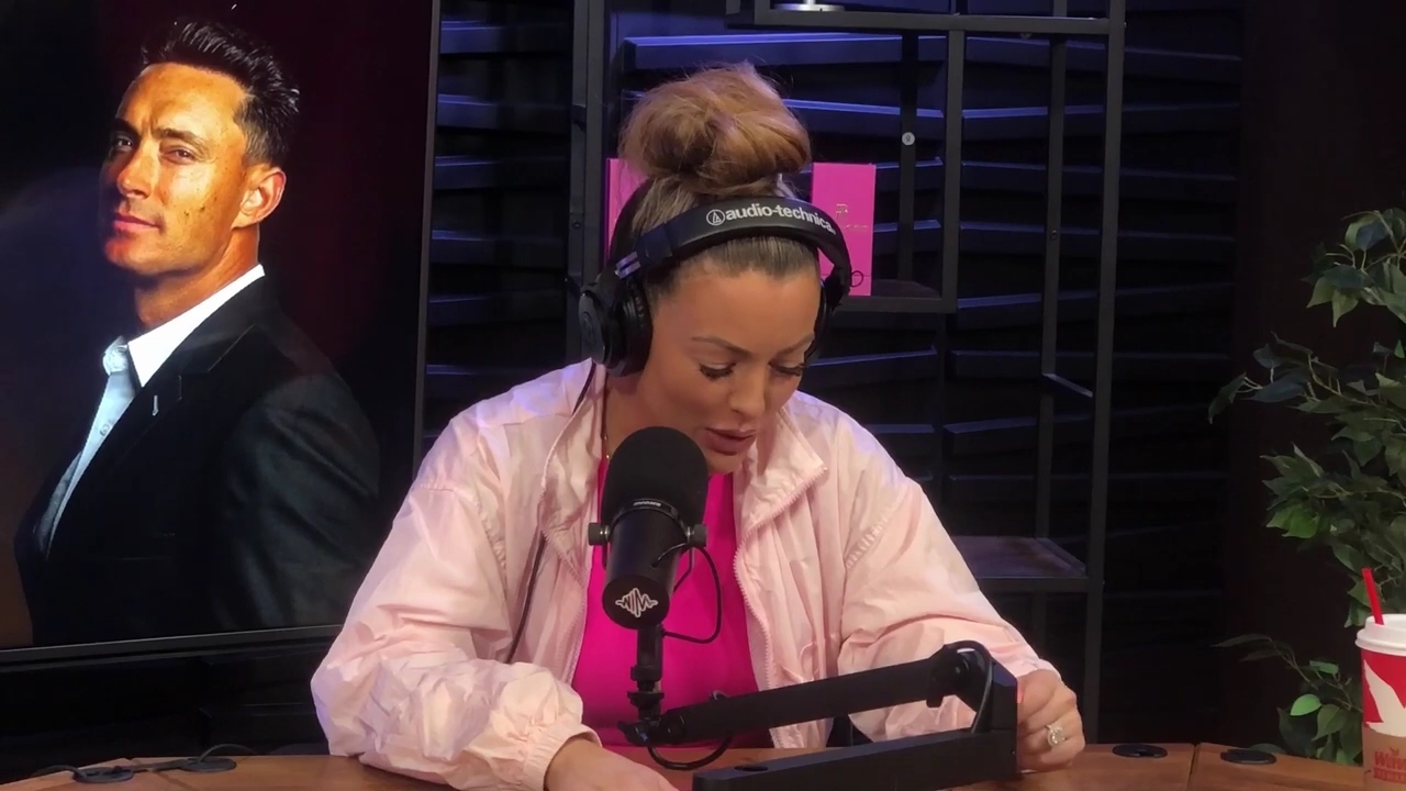 x2mate_com-Ep_16_-_Power_Alphas_Podcast__Relationship_Advice___Mandy_Saccomano__mp43938.jpg