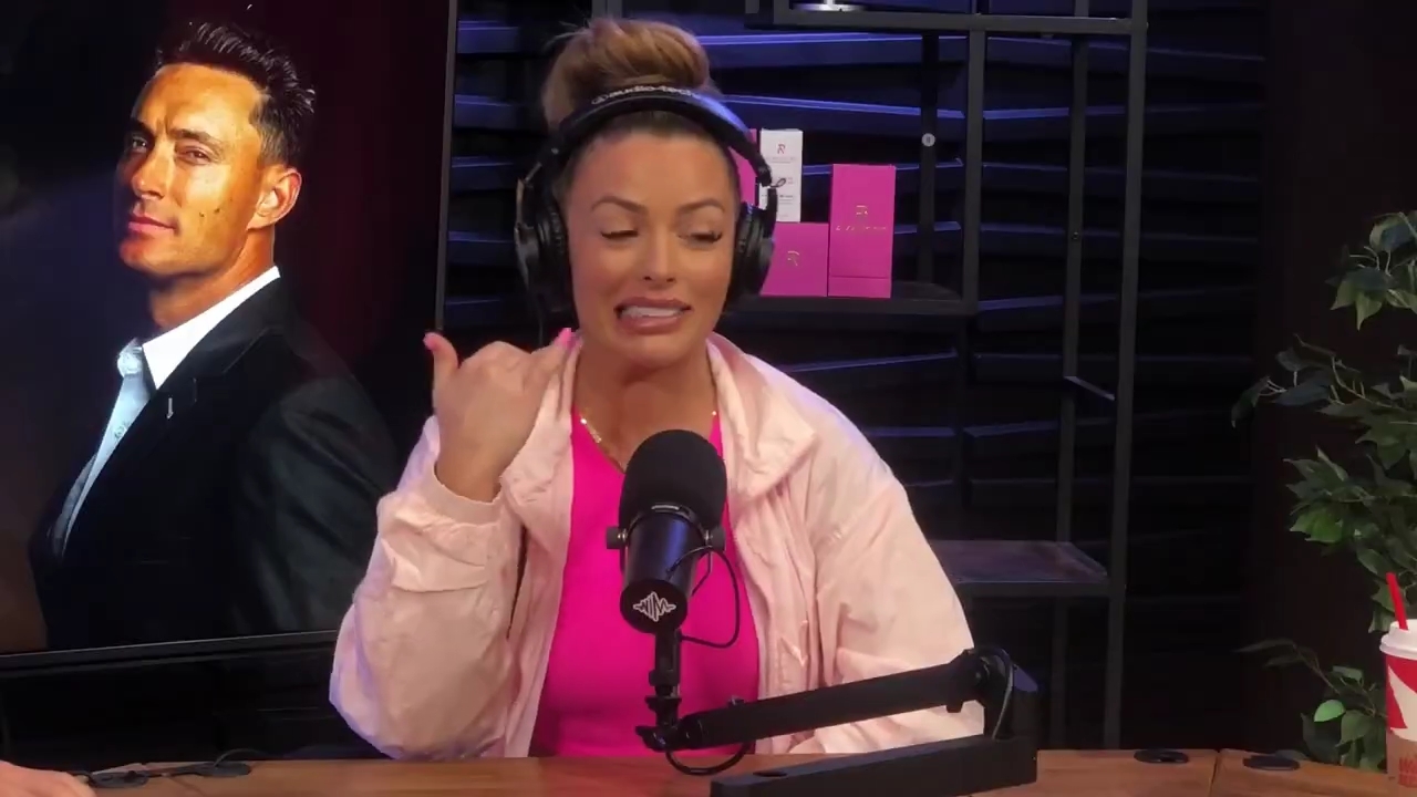 x2mate_com-Ep_16_-_Power_Alphas_Podcast__Relationship_Advice___Mandy_Saccomano__mp44003.jpg