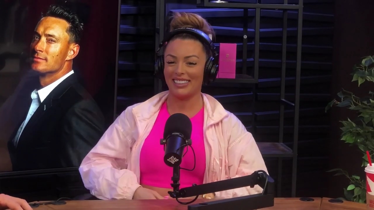 x2mate_com-Ep_16_-_Power_Alphas_Podcast__Relationship_Advice___Mandy_Saccomano__mp44005.jpg
