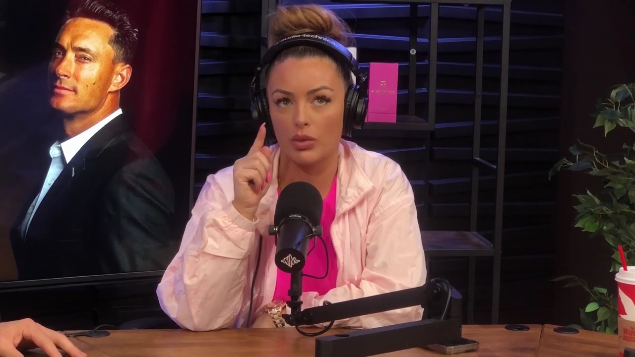 x2mate_com-Ep_16_-_Power_Alphas_Podcast__Relationship_Advice___Mandy_Saccomano__mp44093.jpg