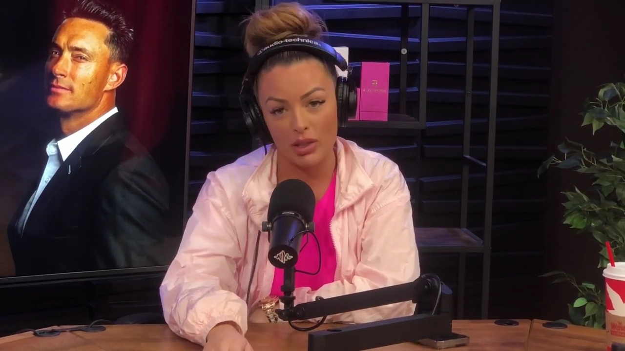 x2mate_com-Ep_16_-_Power_Alphas_Podcast__Relationship_Advice___Mandy_Saccomano__mp44101.jpg
