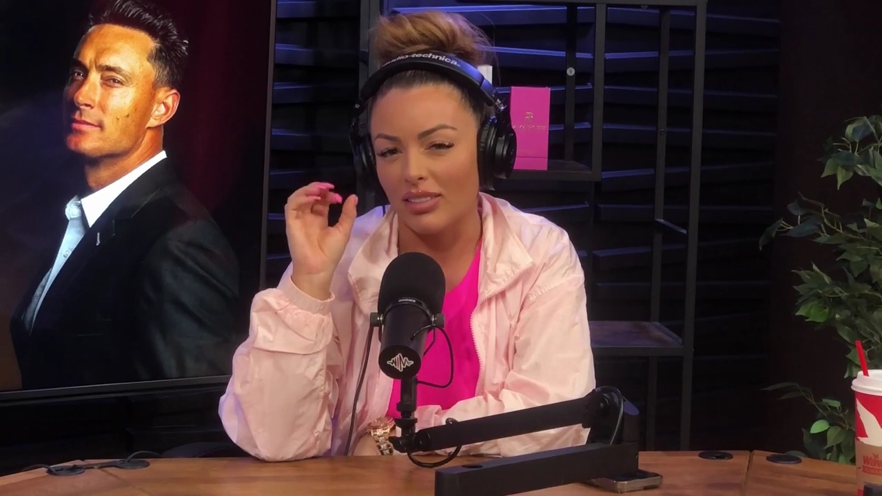 x2mate_com-Ep_16_-_Power_Alphas_Podcast__Relationship_Advice___Mandy_Saccomano__mp44123.jpg