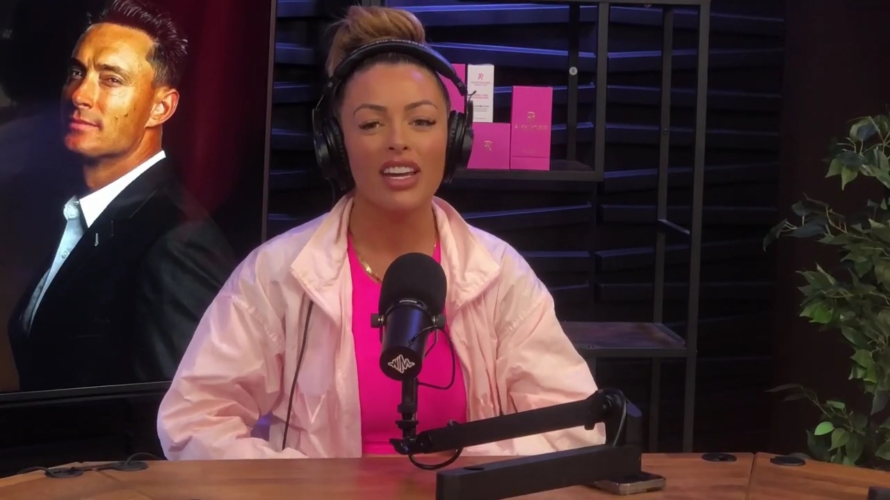 x2mate_com-Ep_16_-_Power_Alphas_Podcast__Relationship_Advice___Mandy_Saccomano__mp44223.jpg