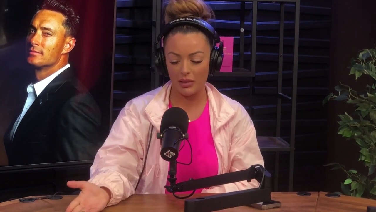 x2mate_com-Ep_16_-_Power_Alphas_Podcast__Relationship_Advice___Mandy_Saccomano__mp44227.jpg