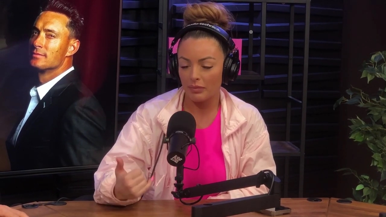 x2mate_com-Ep_16_-_Power_Alphas_Podcast__Relationship_Advice___Mandy_Saccomano__mp44233.jpg