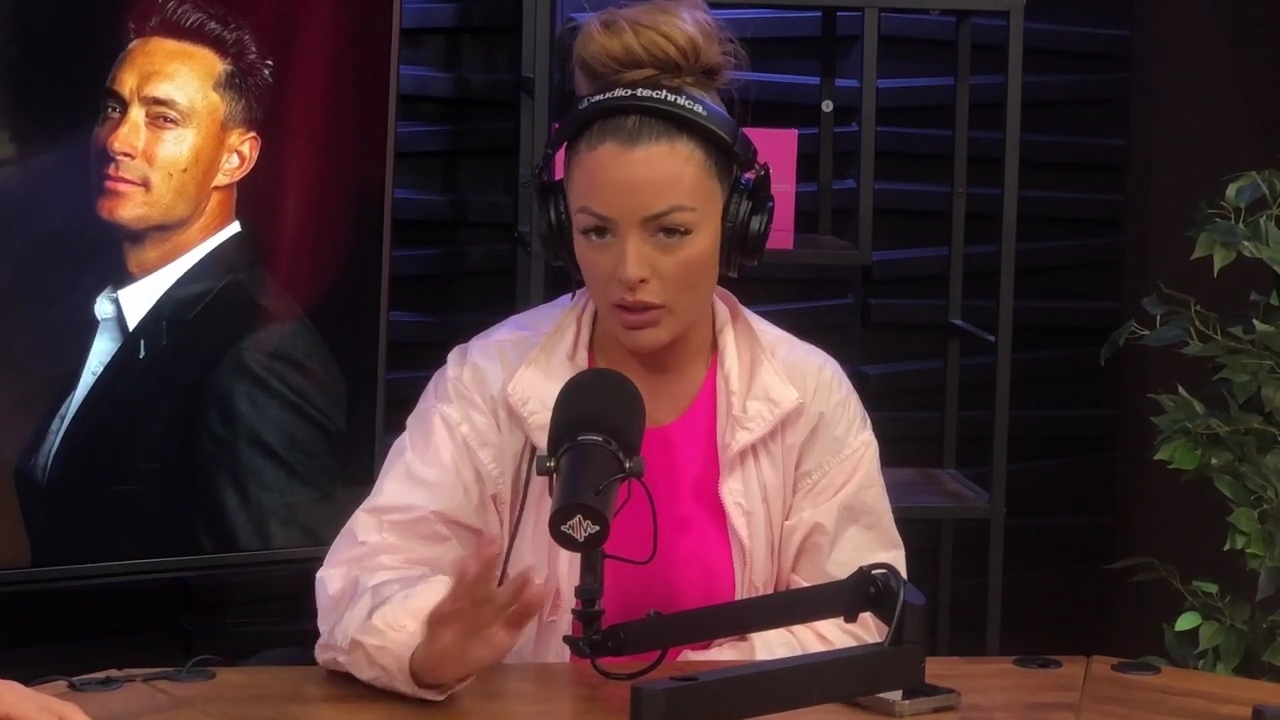 x2mate_com-Ep_16_-_Power_Alphas_Podcast__Relationship_Advice___Mandy_Saccomano__mp44235.jpg