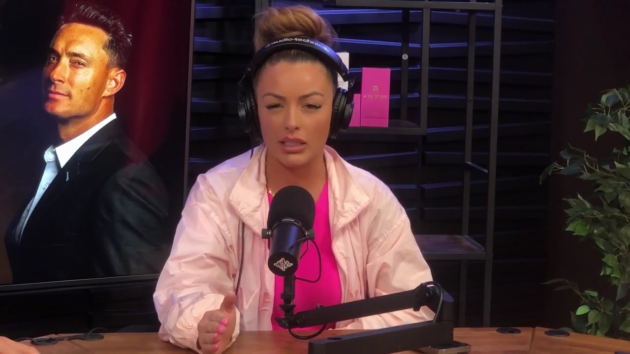 x2mate_com-Ep_16_-_Power_Alphas_Podcast__Relationship_Advice___Mandy_Saccomano__mp44245.jpg
