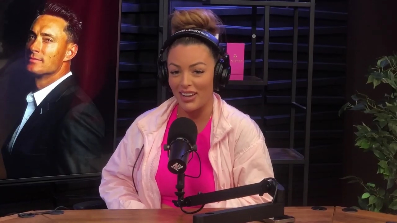 x2mate_com-Ep_16_-_Power_Alphas_Podcast__Relationship_Advice___Mandy_Saccomano__mp44312.jpg