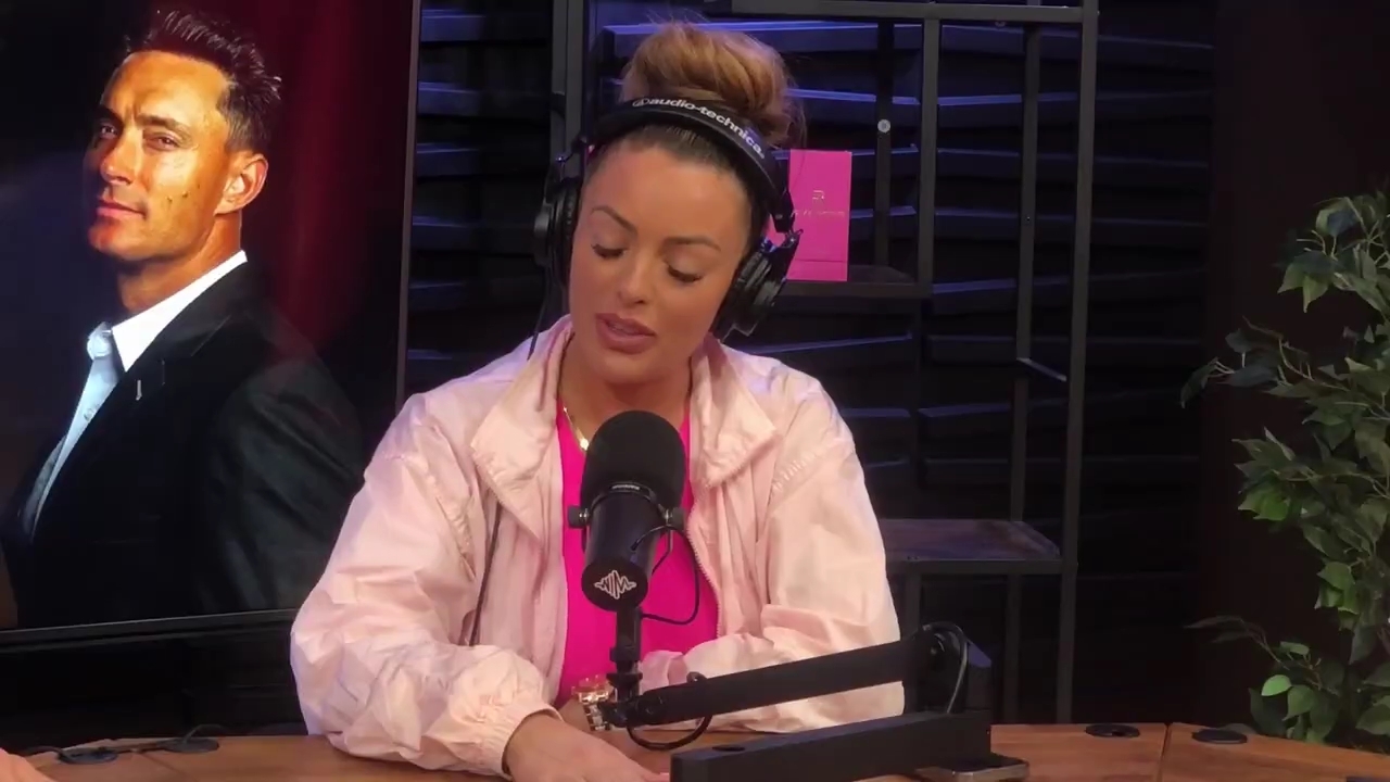 x2mate_com-Ep_16_-_Power_Alphas_Podcast__Relationship_Advice___Mandy_Saccomano__mp44354.jpg