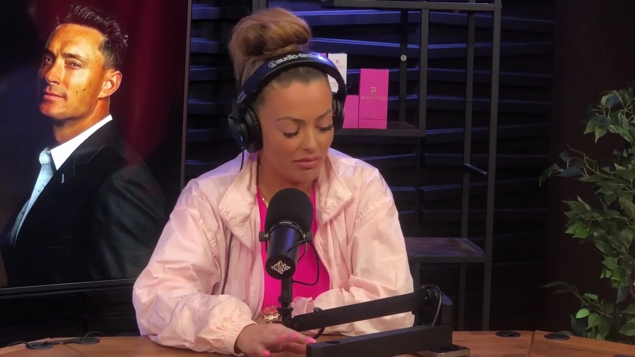 x2mate_com-Ep_16_-_Power_Alphas_Podcast__Relationship_Advice___Mandy_Saccomano__mp44361.jpg