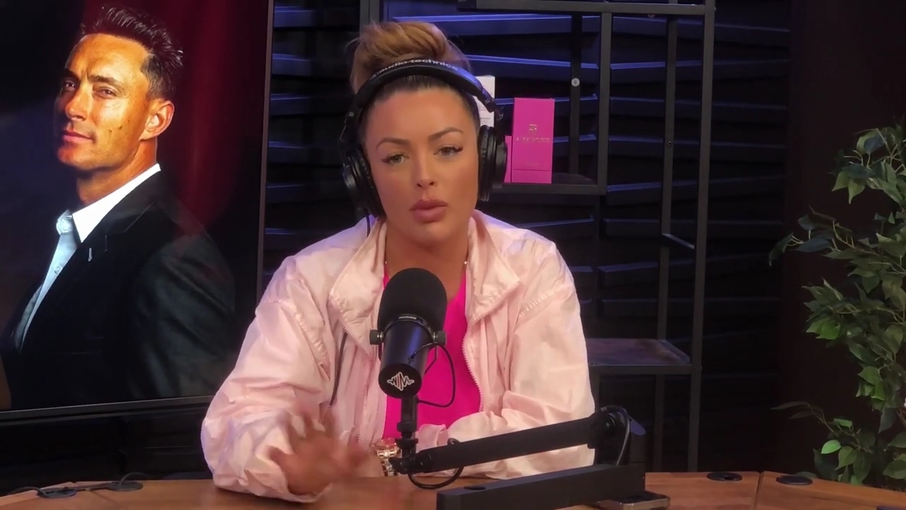 x2mate_com-Ep_16_-_Power_Alphas_Podcast__Relationship_Advice___Mandy_Saccomano__mp44366.jpg