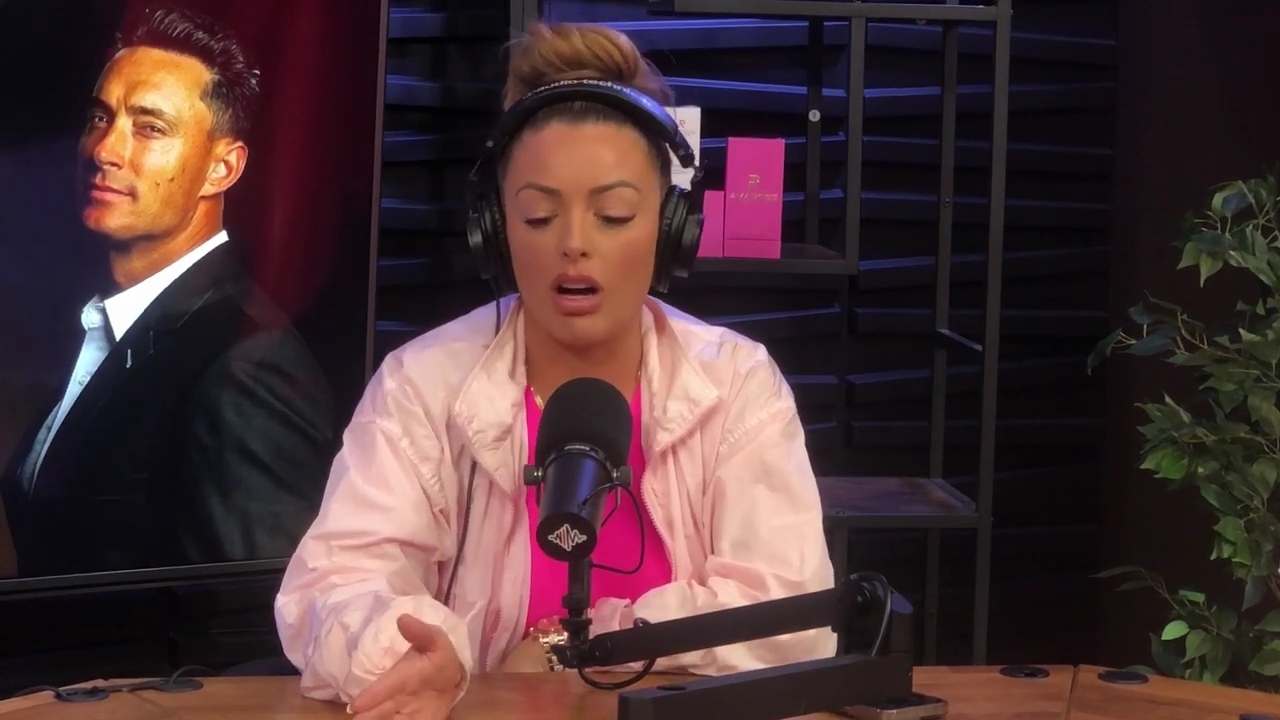 x2mate_com-Ep_16_-_Power_Alphas_Podcast__Relationship_Advice___Mandy_Saccomano__mp44370.jpg