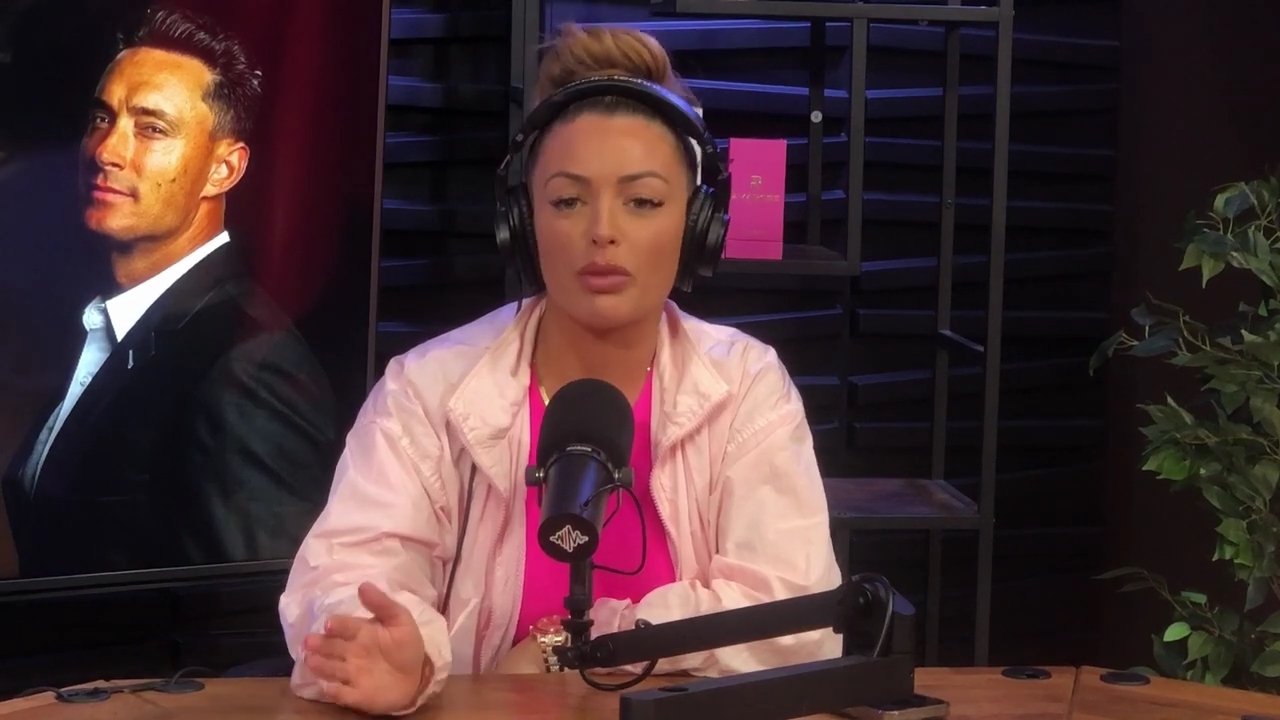x2mate_com-Ep_16_-_Power_Alphas_Podcast__Relationship_Advice___Mandy_Saccomano__mp44375.jpg
