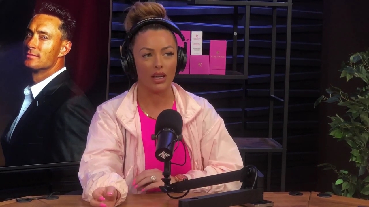 x2mate_com-Ep_16_-_Power_Alphas_Podcast__Relationship_Advice___Mandy_Saccomano__mp44383.jpg