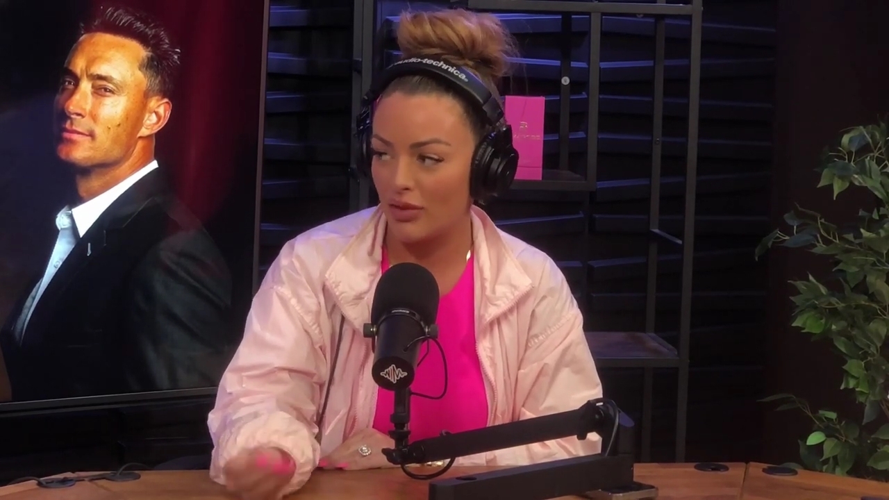 x2mate_com-Ep_16_-_Power_Alphas_Podcast__Relationship_Advice___Mandy_Saccomano__mp44392.jpg