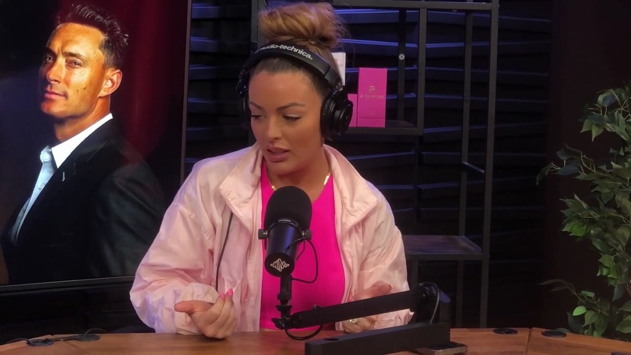 x2mate_com-Ep_16_-_Power_Alphas_Podcast__Relationship_Advice___Mandy_Saccomano__mp44403.jpg