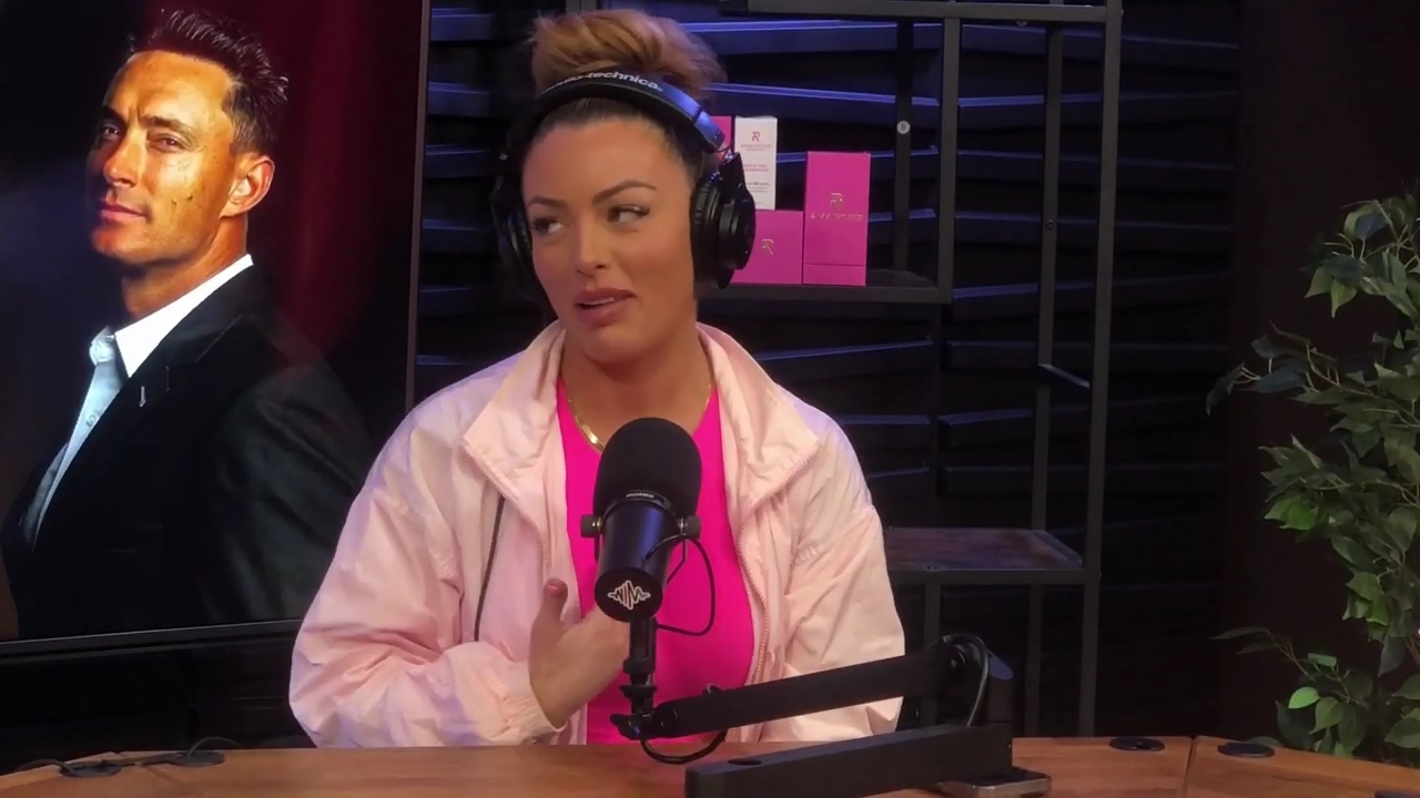x2mate_com-Ep_16_-_Power_Alphas_Podcast__Relationship_Advice___Mandy_Saccomano__mp44426.jpg