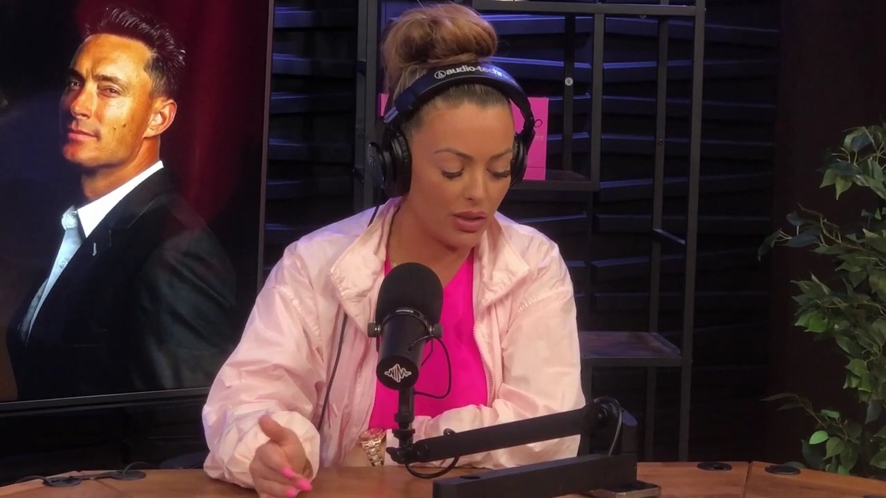 x2mate_com-Ep_16_-_Power_Alphas_Podcast__Relationship_Advice___Mandy_Saccomano__mp44454.jpg